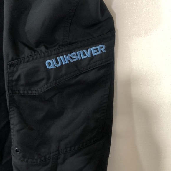 QUICKSILVER navy blue board shorts, size 42 - Picture 4 of 7